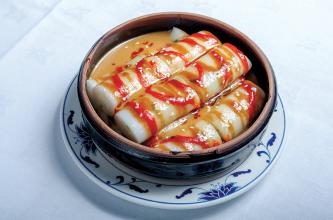 砵仔腸粉 Cheung Fun with Chilli Peanut Sauce in Pot