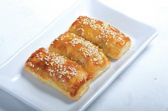 叉燒酥 Crispy Char-Sui Cake - 特别款式星期日至二 Only Available on Sunday till Tuesday